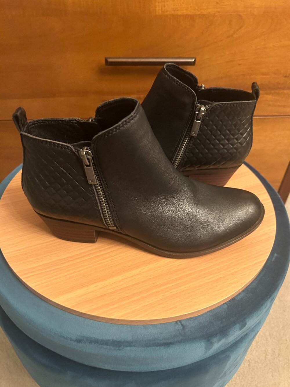 Lucky Brand | Textured Leather Ankle Boots | 6M | Like New